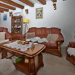 Family Friendly House With A Swimming Pool Grizane, Crikvenica - 24302 펜션 Grižane