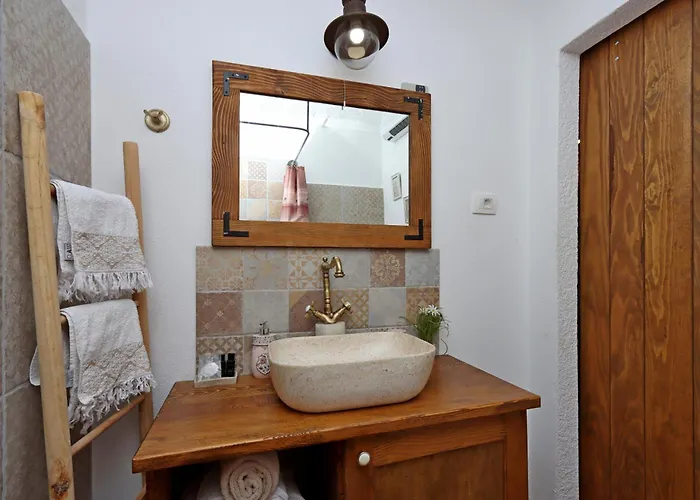 Casa vacanze Family Friendly House With A Swimming Pool Grizane, Crikvenica - 24302